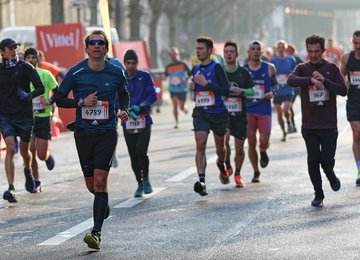 Au fil des coureuses et coureurs au km 16 entre 9h06 et 9h30